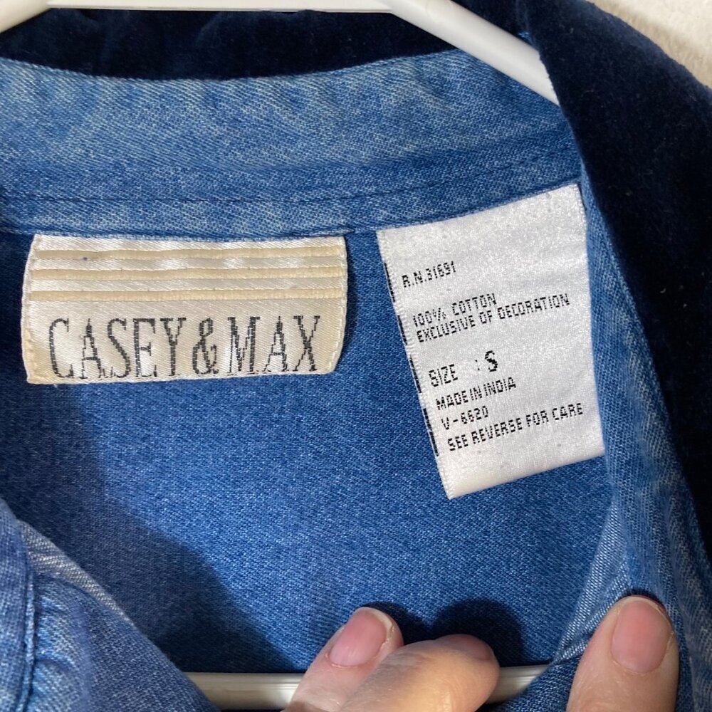 Womens Vintage Casey & Max Denim Christmas Embroidered Button Shirt Blue S - Picture 8 of 8